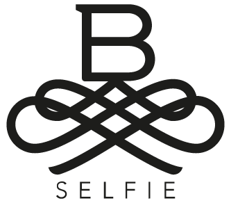 Логотип B Selfie